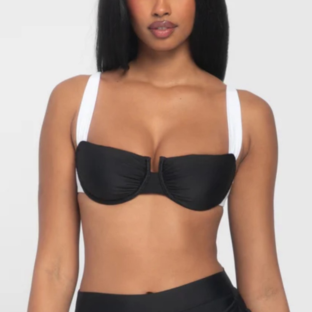 TA3 Swim Black & White Bikini Top